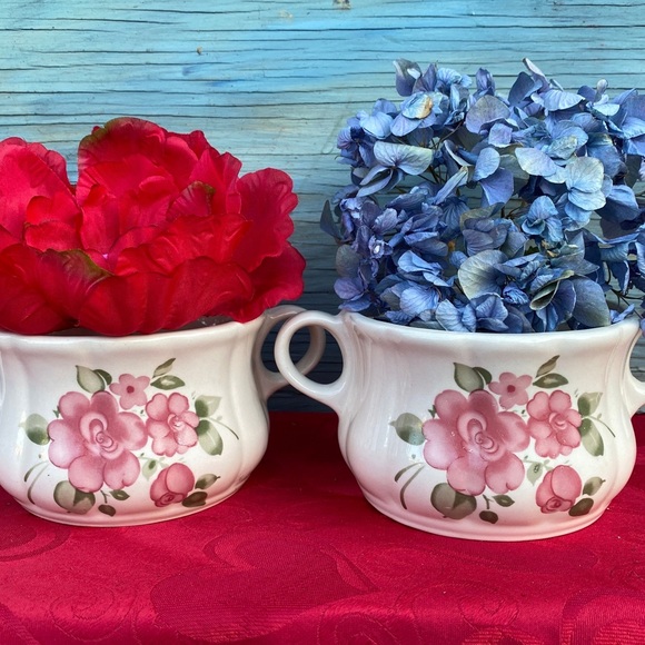 Gibson Houseware Roseland Pattern Soup Mugs